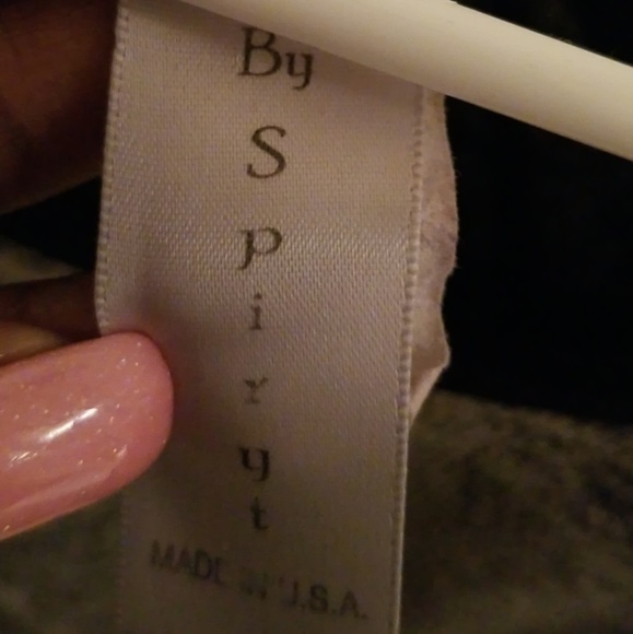 ***Plus Size High-Low Pullover*** - Picture 7 of 7